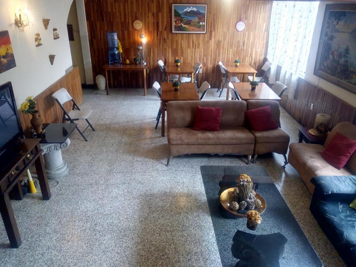 Hostal Los Volcanes Guatemala City Екстер'єр фото