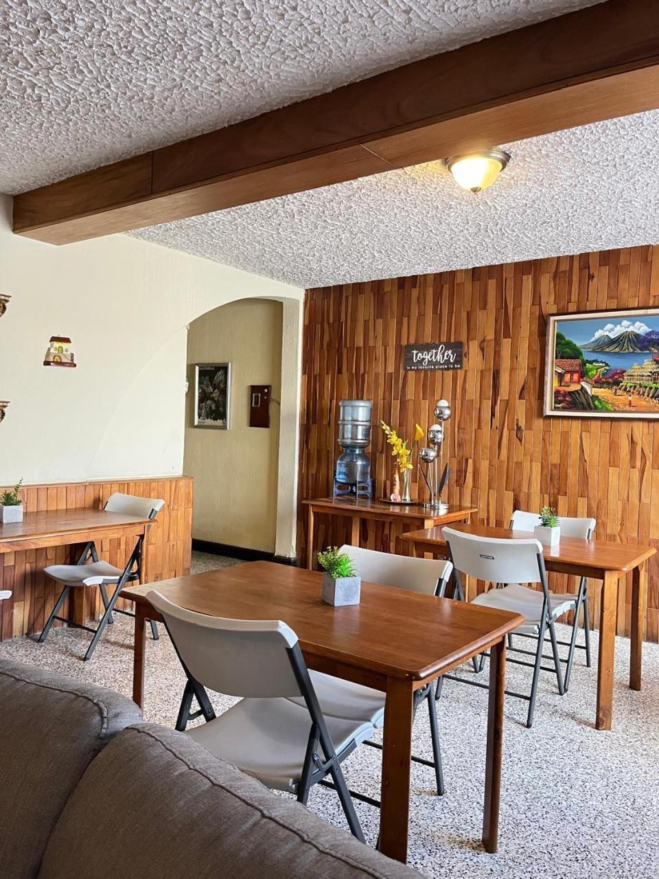 Hostal Los Volcanes Guatemala City Екстер'єр фото