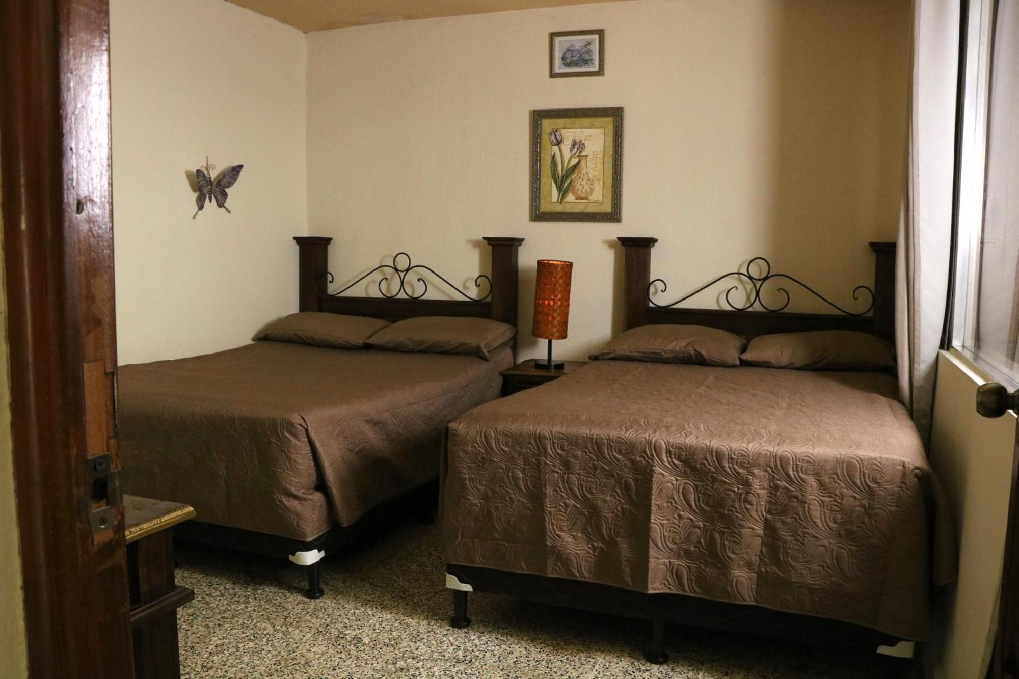 Hostal Los Volcanes Guatemala City Екстер'єр фото