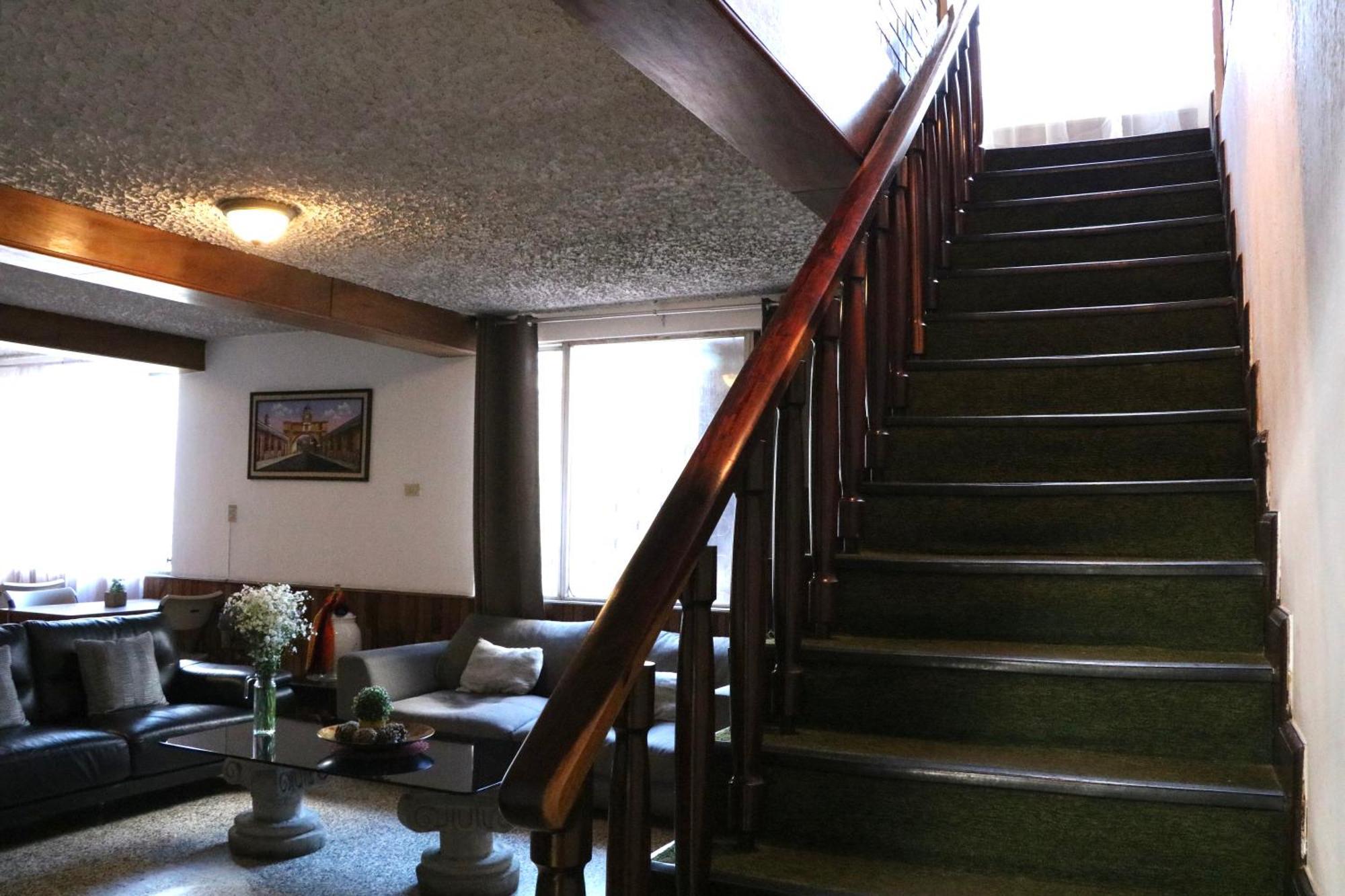 Hostal Los Volcanes Guatemala City Екстер'єр фото