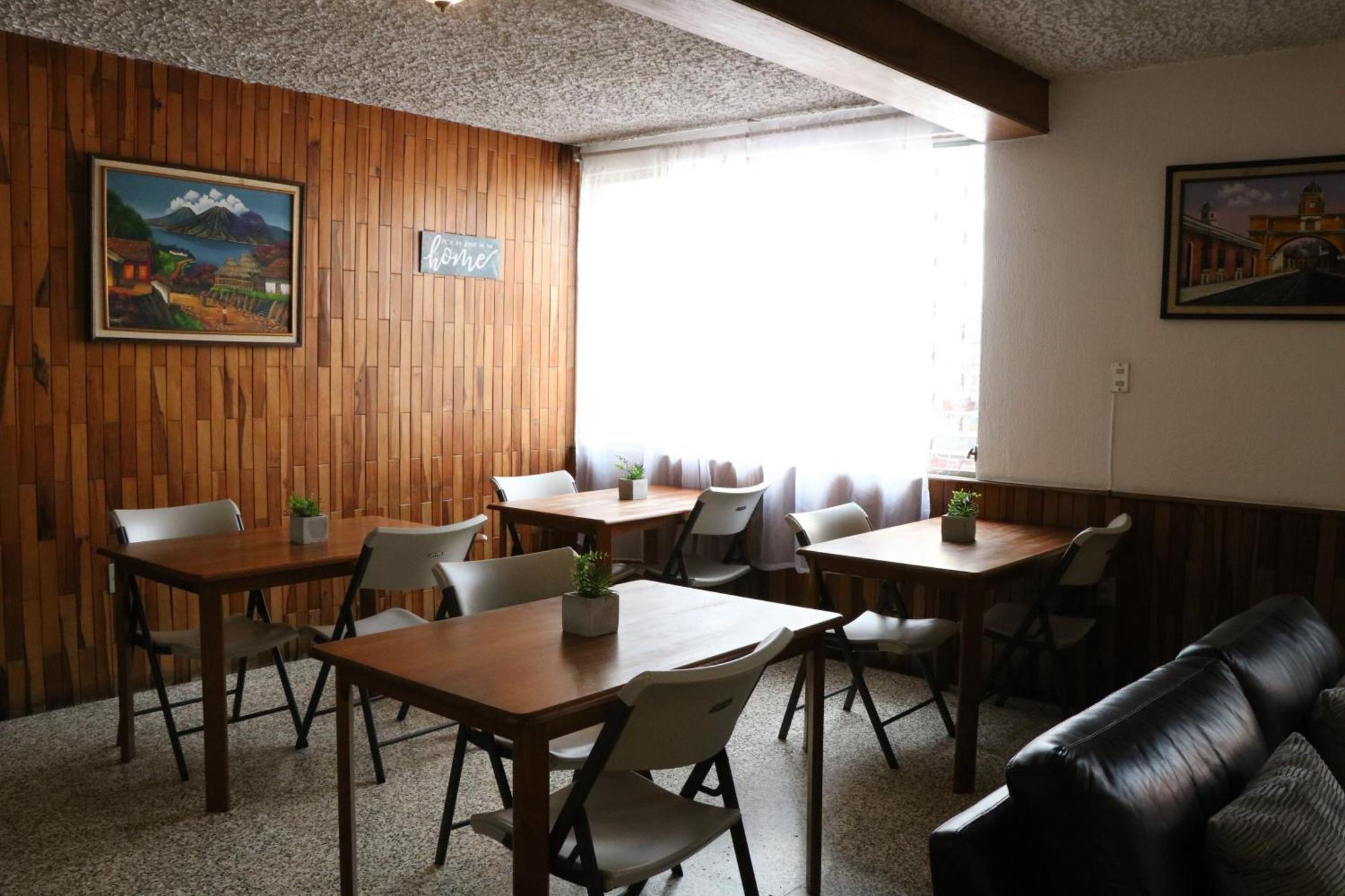 Hostal Los Volcanes Guatemala City Екстер'єр фото