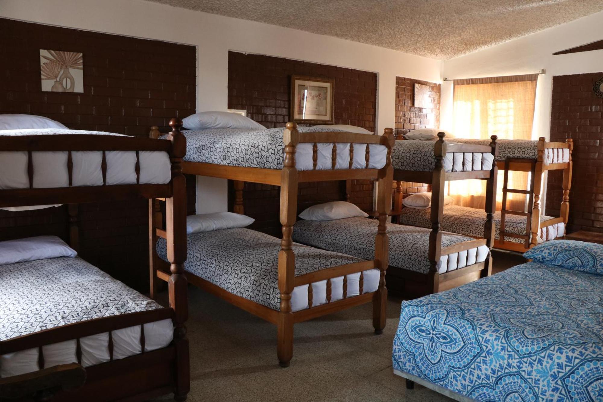 Hostal Los Volcanes Guatemala City Екстер'єр фото