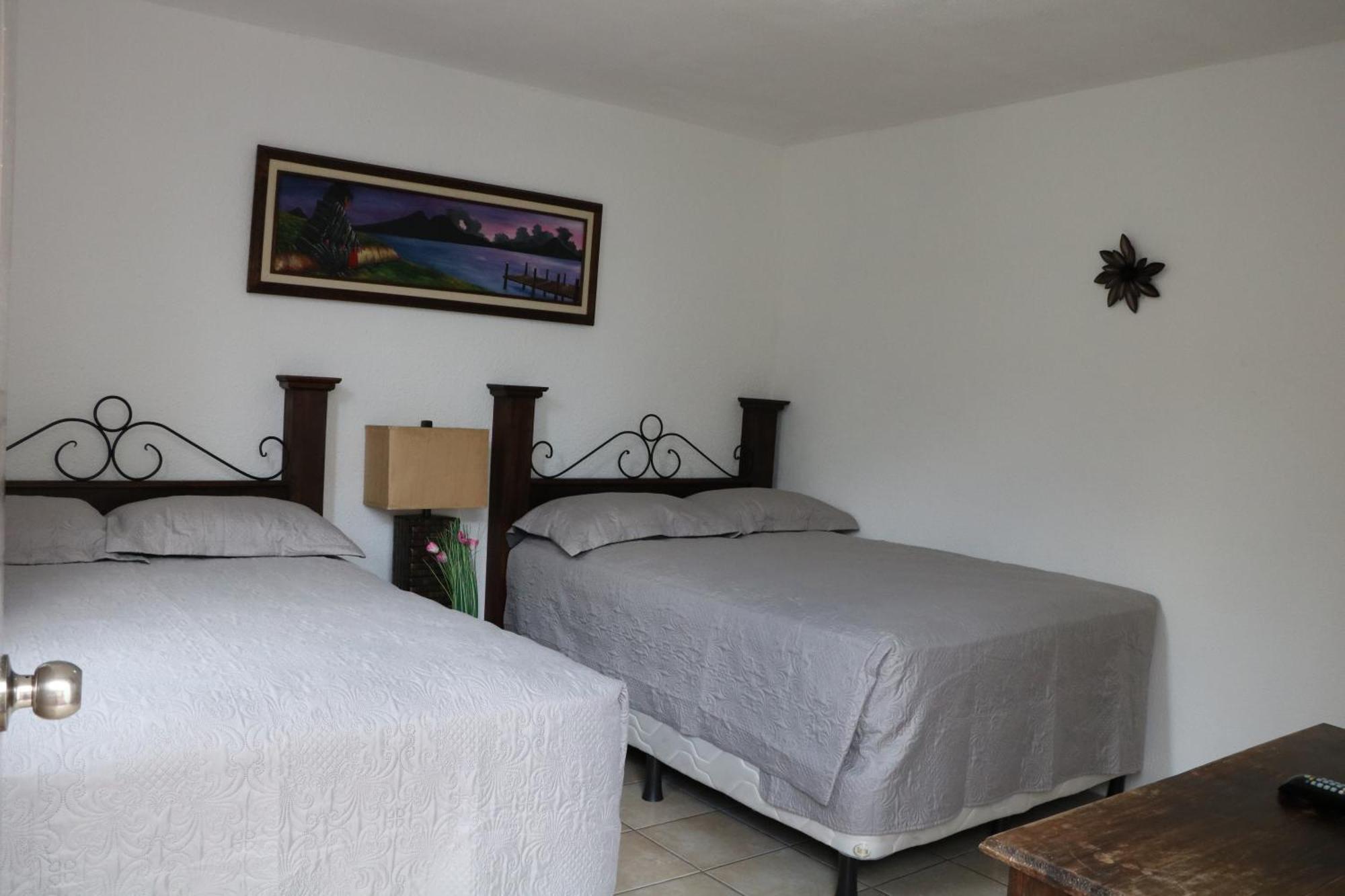 Hostal Los Volcanes Guatemala City Екстер'єр фото