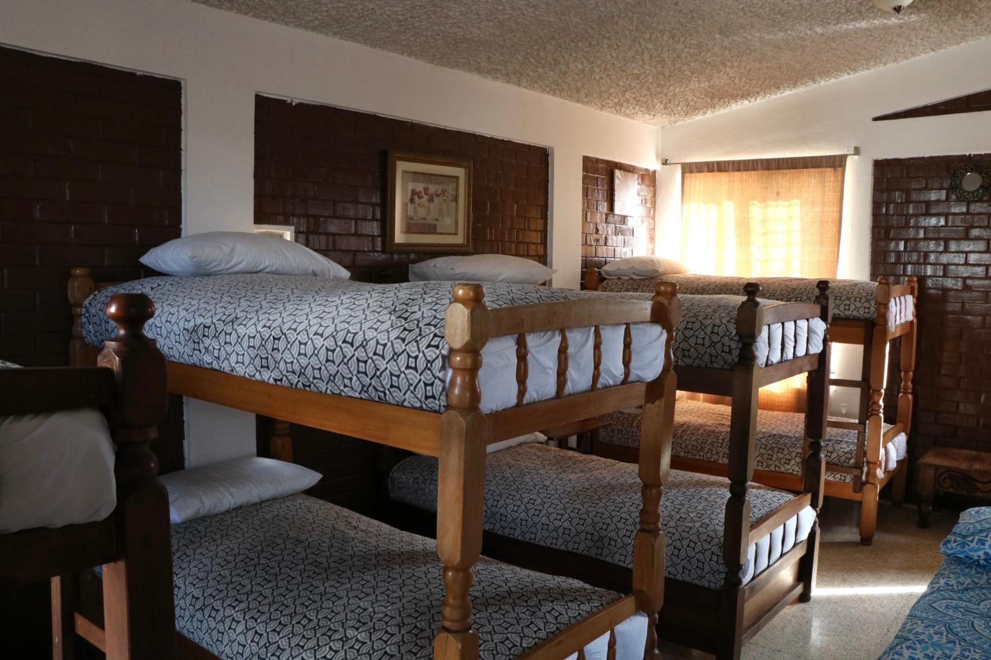 Hostal Los Volcanes Guatemala City Екстер'єр фото